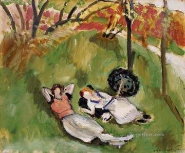フォービズム Painting - 風景の中に横たわる二人の人物 1921 フォービズム